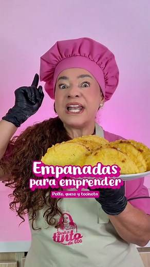 🥟 EMPANADAS DE POLLO, QUESO Y TOCINETA 🤑 Para vender en la puerta de tu casa INGREDIENTES (para 10 empanadas): •Mezcla lista para empanadas (800g) •Agua caliente (1 litro) •Pollo desmechado (300g) •Queso mozzarella rallado (300g) •Tocineta precocida (300g) •Aceite para freír 🥰 ¡DELICIOSO, FÁCIL Y RÁPIDO!🫰🏼 #empanadas #empanadasdepollo #recetasparaemprender #ideasdeemprendimiento #polloquesoytocineta