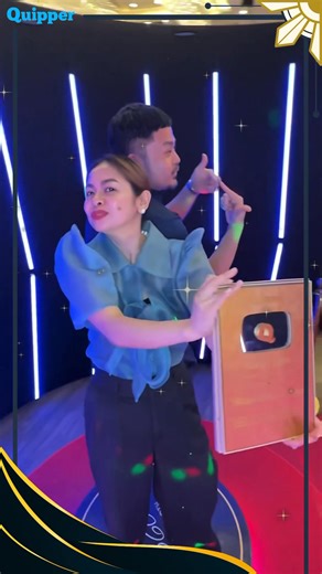 𝗩𝗠𝗖 𝗿𝗲𝗰𝗲𝗶𝘃𝗲𝗱 𝗮𝗻 𝗮𝘄𝗮𝗿𝗱 𝗳𝗿𝗼𝗺 𝗤𝘂𝗶𝗽𝗽𝗲𝗿: 𝟱 𝘆𝗲𝗮𝗿𝘀 𝗼𝗳 𝗽𝗮𝗿𝘁𝗻𝗲𝗿𝘀𝗵𝗶𝗽🏆 Villagers Montessori College just received a special recognition award from Quipper, celebrating our 5-year partnership in digital excellence. At VMC, technology integration is more than just a goal. It’s about leveling up our students' learning experience to be more interactive and future-ready. Thank you, Quipper, for this honor and for being our partner in digital transformation! | Vil