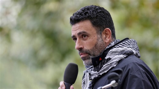 Sky News Digital Editor Jack Houghton says Nasser Mashni “danced around” a question on ABC’s Q A asking if he would call for the release of Israeli hostages taken by Hamas. Watch the full episode at www.skynews.com.au/flash | Sky News Australia