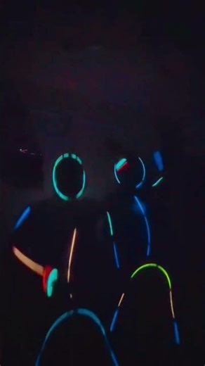 Masti bhari raat ✨ Neon dance vibes 💃🔥”#dance #coupledance #couplegoals #lovevibes#trending #viral