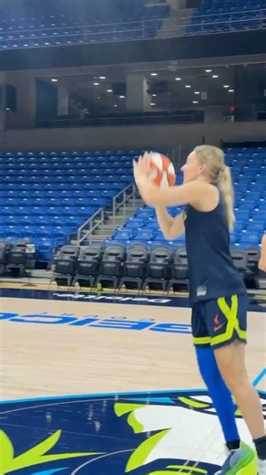 Paige Bueckers hits from half court at shoot around