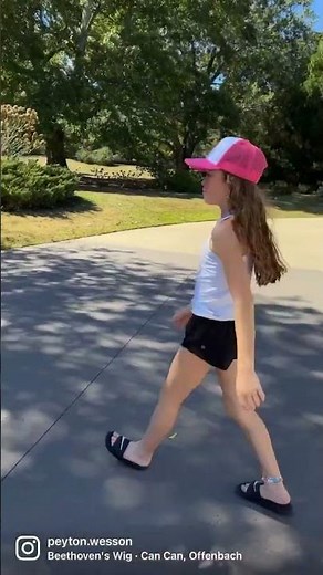 Haha! #wessongirls #wessonsisters #lylawesson #peytonwesson