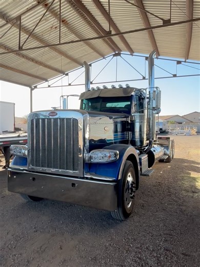 White Tanks Window Tint LLC on Instagram: "Pete 389 done in some ceramic window tint! •50% front sides •20% rear window"