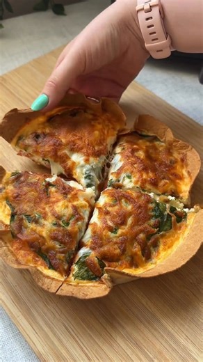 1.3M views · 10K reactions | Low-carb cottage cheese quiche 襤 this is my favorite breakfast ever  Full Recipe in the first comment  Enjoy #ketoideas #ketodiet #breakfast Source food & lifestyle | Keto diet official account | Facebook