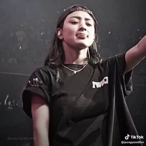 Park Jihyo Leather Jacket Edit - KPOP Twice #FYP