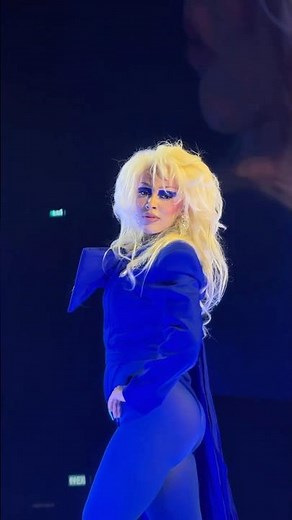 Doja Cat looked so beautiful in Singapore 💙