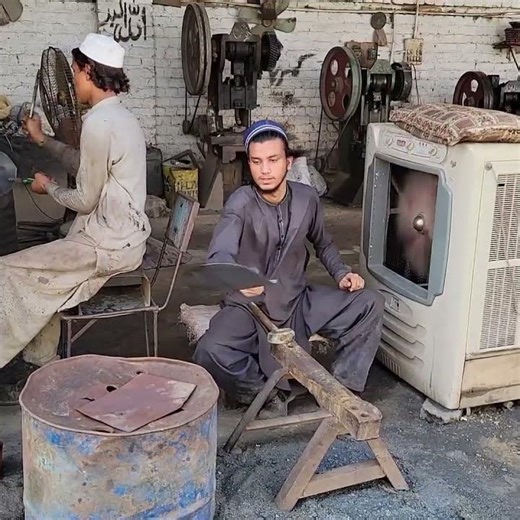 Amazing Mass Production Line of Shovels in 3rd World Factory
