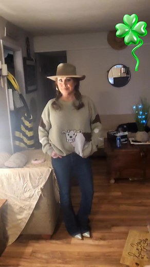 Happy St Patrick's day 🍀 #stpatricksday #luckoftheirish | Tanya Hill