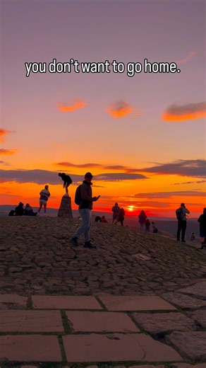 The Peak District is MAJESTIC at sunrise 😍