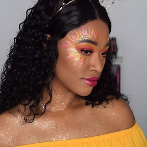 ✨ Great festival inspo by the lovely Makeup By Tammi 💖 Snaz up your festival look with our glitters and dusts 👉 https://goo.gl/VMTewx | Snazaroo