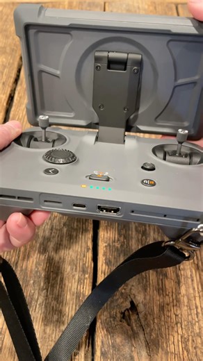 Rhinovo lanyard installation. ASMR 🫶 RC Pro 2 controller. #drone #mavic4pro