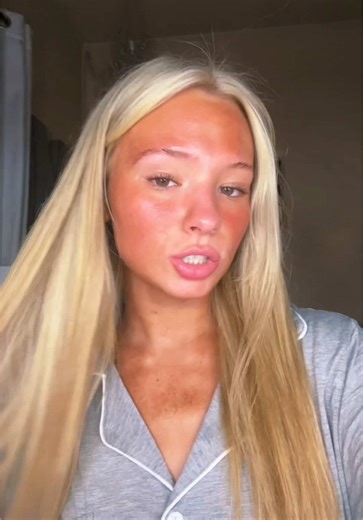 one less problem 💖💐 #fyp #prom #sophomore #pink #blonde #dress #dance #viral #tan #xyzbca #flowers #foryoupage #sophmoreyear