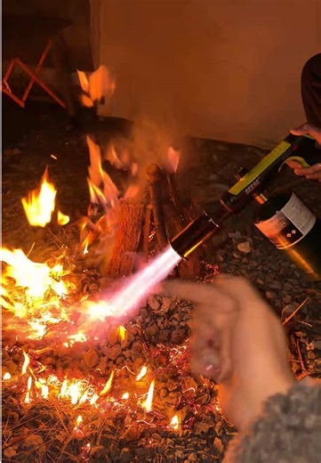 A high-powered torch that can handle any extreme weather -perfect for BBQs,camping, and more!#Cooking #flamethrowers #fire #propanetorch#TikTokShopJumpstartSale