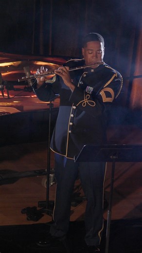 ☀️Happy Summer Solstice from Pershing's Own!☀️ Originally composed for solo piano, "Summerland" by American composer William Grant Still is the second movement from his suite "Three Visions." The work explores themes of the afterlife, with Summerland evoking the beauty and peace of heaven. Wherever you are on this first day of summer, we hope you stay cool and hydrated, and enjoy this little bit of Summerland we have here in America. 🇺🇸 🎶: Master Sgt. James Miller and Sgt. First Class Nichola