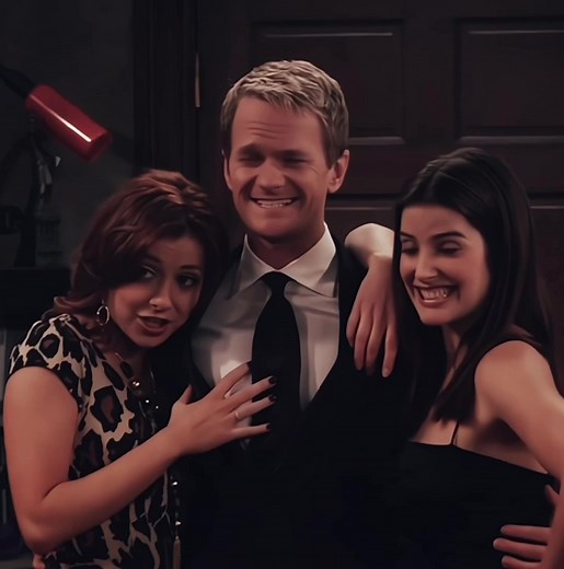 Lily and Robin's Heartwarming Friendship Moments | HIMYM Edit