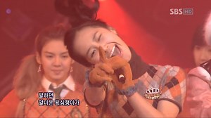 少女时代- Girls' Generation (Live 2K) 071125