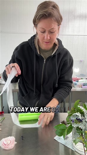 How to make a corsage base. #corsage #howtomakeacorsage