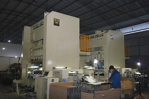 [Hot Item] 630ton Metal Deep Drawing Vertical Cold Forging Press Machine