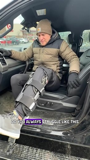 We've got you covered with this handrail.#carhandleassist #mobilityaid #seniorshacks #cartransfer #carhacks