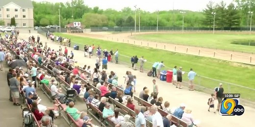 Dog racing ends at Dubuque racetrack