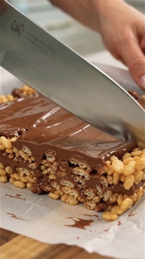 🍫🥣 Nutella Rice Krispie Bars 🤯 | Crispy, Chewy & Irresistible!