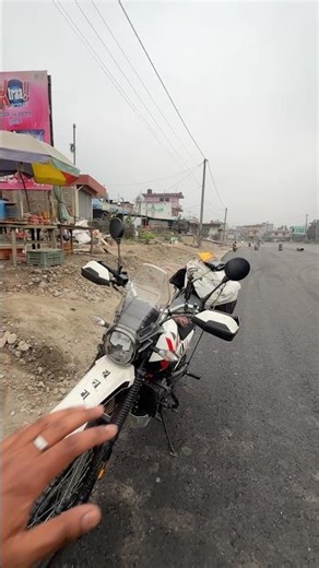 Bato chai ramro hudai xa hai mugling samma 😍 #mustangrideseries #mustangnepal #uppermustangbikeride