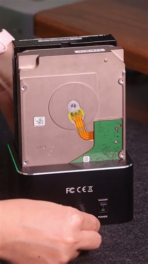 Too many hard drives? Clone them offline in minutes with this dock. #tech #computer #techlover