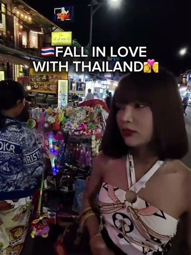 Brazilian Girl on the Street 🇧🇷👀 Beauty & Street Vibes