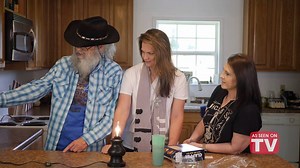20K views · 76 reactions | Watch as Uncle Si & the Sicotics review an "As Seen On TV" product. Today they check out The Clapper, a sound-activated electrical switch. What could go wrong? Thanks for your shares and comments! #unclesiandthesicotics #country #asseenontv #theclapper #duckdynasty | Uncle Si & the Sicotics | Facebook