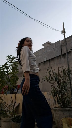 DJ on Instagram: "Forget about your boyfriend 👻 Dc 🙋🏼‍♀️ #fyp #trending #dance #instagood #reels #viralvideos #instagram"