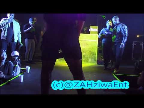 Zodwa Wabantu fall from the stage while dancing in Cape Town, she was not wearing underwear