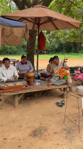 Cambodian traditional music