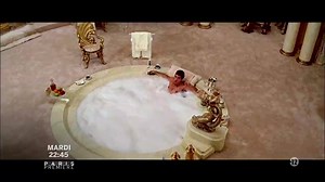 "J’ai des mains faites pour l’or et elles sont dans la merde" #Scarface Et vous, quelle est votre réplique préférée de Tony Montana ? | Paris Première