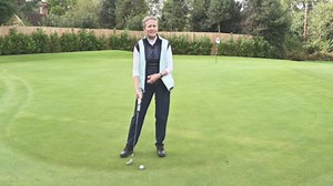 How To Use The Claw Putting Grip