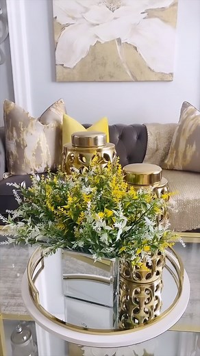 Mini Mirror Box DIY ✨✨ : : : : : : : : : #homediy #idedecor #ideadecor #mirrorbox #homedecoration #homeswithome #moderndecor #inspiretion #glam #modernhouse #divcrafts #diy # | Leny Decorando Contigo