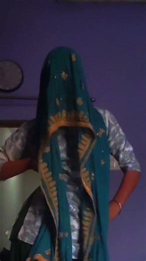 song ka name pta nhi pr dance nhi rukna chhiye ☝🏻🤧#ytviral #ytshorts #shorts #dance #love