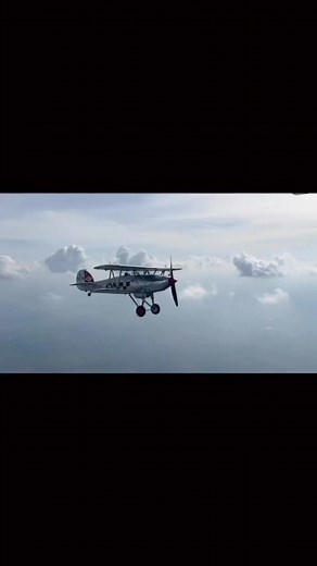 The ultimate biplane fighter... The Hawker Fury and the Hawker Sea Fury were among the fastest single engine aircraft ever built, with the Fury being the first RAF fighter to break 200mph! What's your favourite biplane? 📹 Ig/ Darren Harbar #Airfix #AVGeek #AviationLovers | Airfix