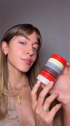 SIMIHAZE BEAUTY | Simi’s five minute STACKABLE routine using: HYDRA MELT SKIN SUEDE in shade Oak COLOR GLAZE in shades Marigold and Hibiscus SOFT STROBE in... | Instagram