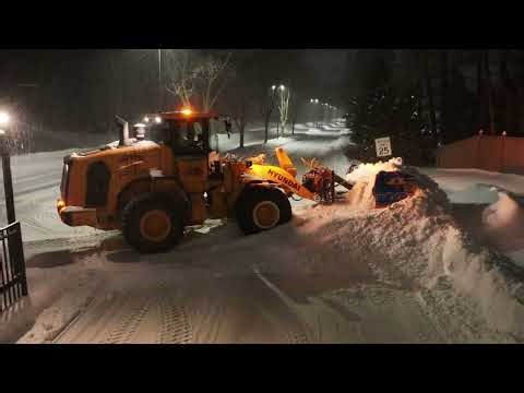 KAGE SnowStorm Plowing on Hyundai Wheel Loader