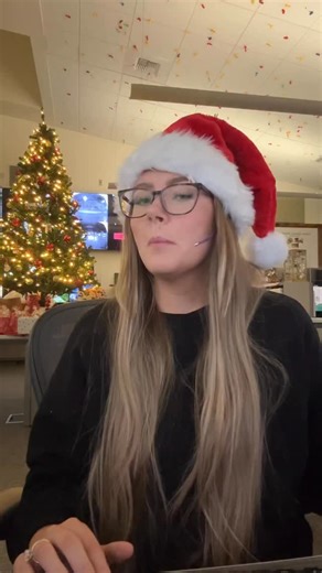 🚨 𝐀𝐥𝐥 𝐔𝐧𝐢𝐭𝐬: 𝐊𝐞𝐞𝐩 𝐚𝐧 𝐄𝐲𝐞 𝐨𝐧 𝐭𝐡𝐞 𝐒𝐤𝐲 🚨 Placer County Sheriff’s Office dispatch received a report of a stolen sleigh last seen flying southbound toward California with a full load of Christmas gifts 🎁 The suspect has been identified as the Grinch, also known as “the mean one.” He is described as green and furry, with termites in his smile and a sour attitude. The sleigh was last observed departing the North Pole at a high rate of speed with all of Santa’s presents still