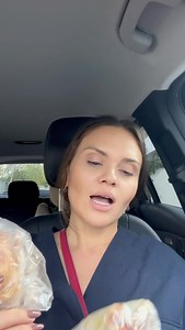 Acest video este pentru cele care mă critică pentru că nu stau mai mult în bucătărie și iau mâncare gătită de la bunici. | Cristina Siscanu Ionescu