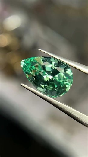 before and after gemstone #gemstone #crystals #jewelry #gems #emerald #ruby