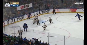 Vegas player Brett Howden hits Sabre Jiri Kulich and Peyton Krebs immediately addresses the hit. When you’re the Buffalo Sabres on 14 year playoff drought and you are going against the Golden Knights…the refs don’t care about some 20 year old rookie. Good on Krebs for standing up for Kulich. How that’s not a penalty on Howden idk. #TageAgainstTheMachine #Sabrehood #VegsBorn #NHL #FTPH | Freeze the Puck Hockey