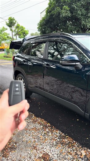 Hidden Key Fob Trick! Toyota Corolla Cross 🔑