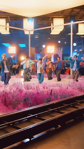 なにわ男子『NEW CLASSIC』Music Video公開中🌸🎻