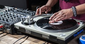 Basic Cuing and Mixing: DJ Tricks with Claude Young