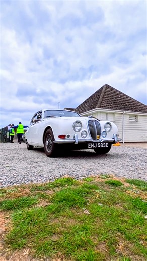 Luxury Meets Lawlessness – The ’67 Jaguar Mk2 Returns #JaguarMK2 #JaguarStype #jaguarcars #jaguarclassic #jaguarclub #britishcars #carsofinstagram Retro Cars UK Jaguar | Vintage Euro Rides