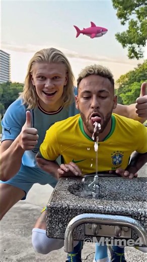 When Neymar Finds a Water Fountain 😂⛲ #football #haaland #parody