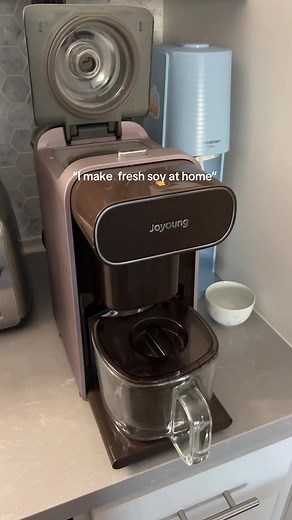 Making Fresh Soy Milk at Home with Joyoung Machine