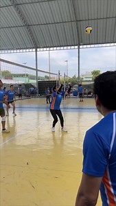 173K views · 1.5K reactions |  ¿Error al armar? Aquí te enseñamos cómo corregirlo ⚡ El armado es precisión, postura y control. En GEMA te guiamos paso a paso para mejorar tu posición de manos, tu lectura de la jugada y la dirección del pase, para que el ataque llegue limpio y efectivo   Más información al 902 585 995  Sedes en Mirones, Pueblo Libre, San Miguel, Surco y Surquillo  #voleyperu #gema #entrenamientovoley | Gema Club Deportivo | Facebook